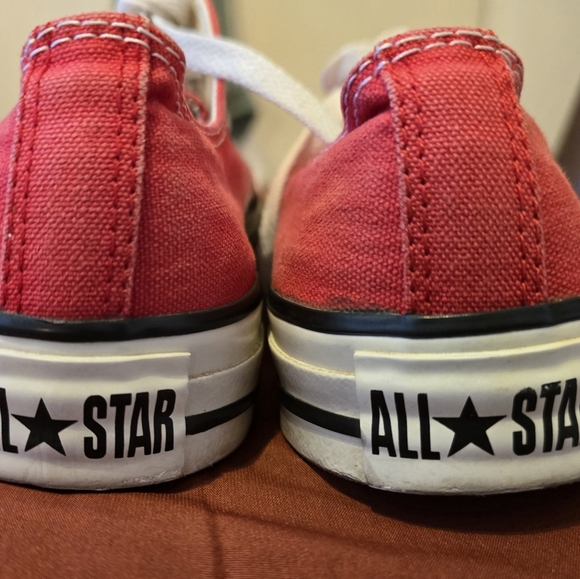 CHUCK TAYLOR UNISEX ALL STAR RED CONVERSE LOW TOP M5 W7 Pre-owned EUC - Picture 10 of 11